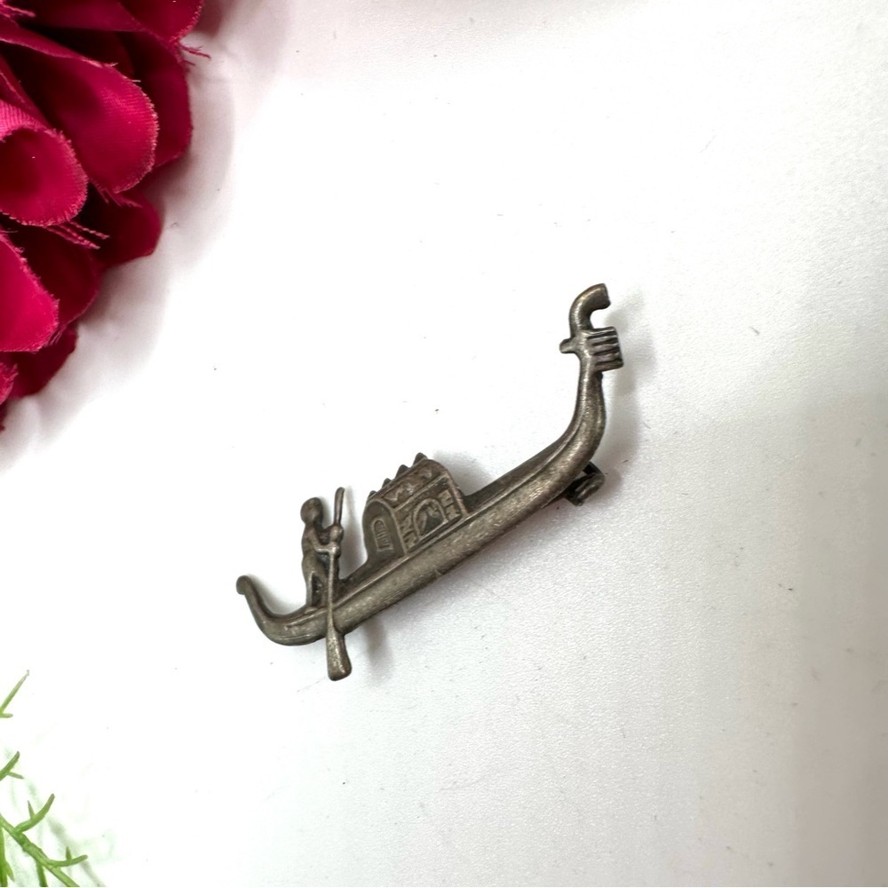 VINTAGE⚜️Antiqued Silver Rowboat Brooch - Picture 4 of 6